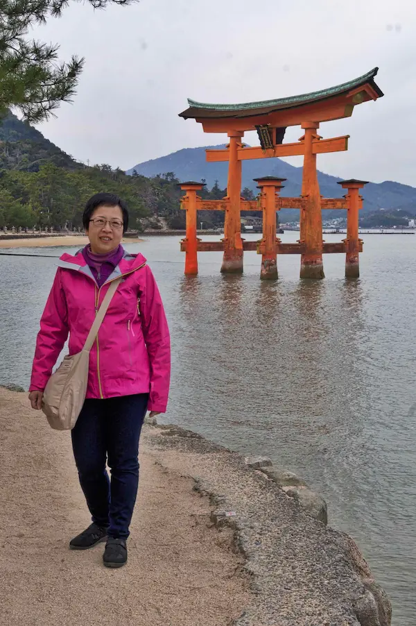 O-torii gate, Lyn